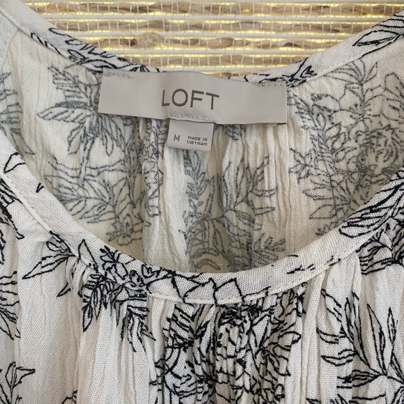 NWOT LOFT Flutter Strap Cami in White Safari Print - Picture 6 of 6